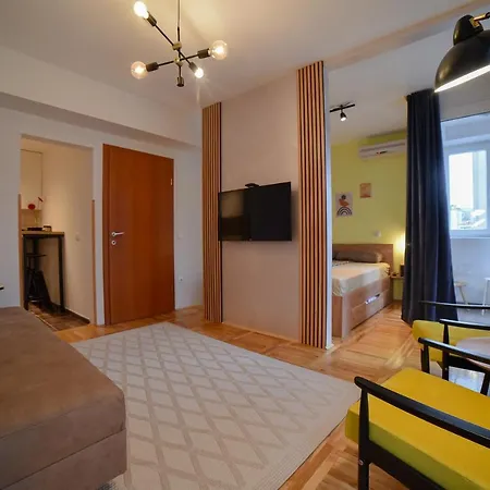 Megdan - Stan Na Dan Daire Užice